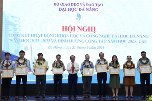 Đại học Đà Nẵng tổ chức Hội nghị Tổng kết hoạt động KH&CN, định hướng công tác năm học mới